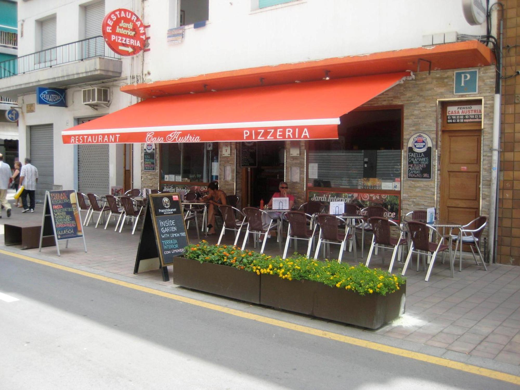 Pension Casa Austria กาเลญา ภายนอก รูปภาพ