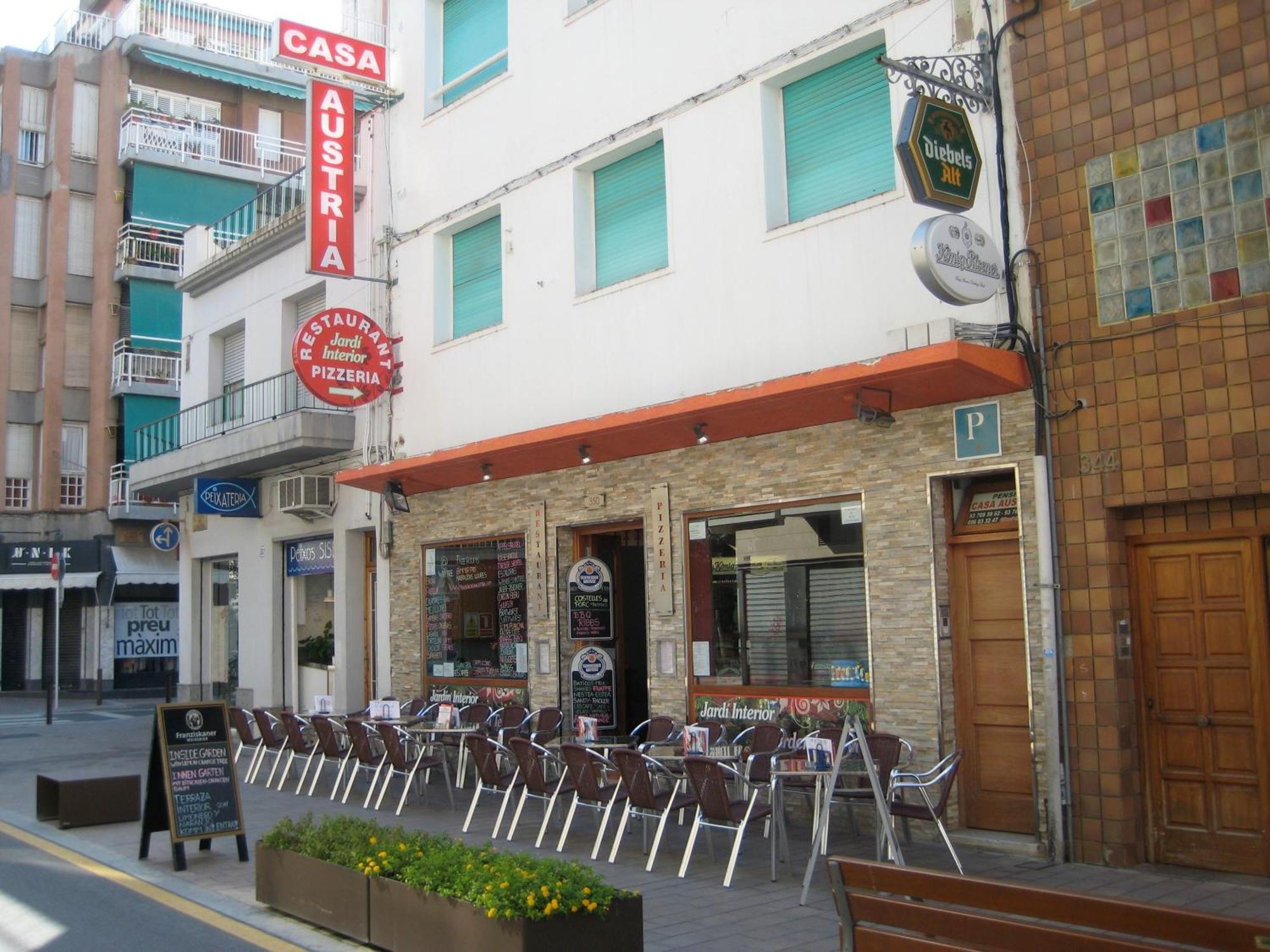 Pension Casa Austria กาเลญา ภายนอก รูปภาพ