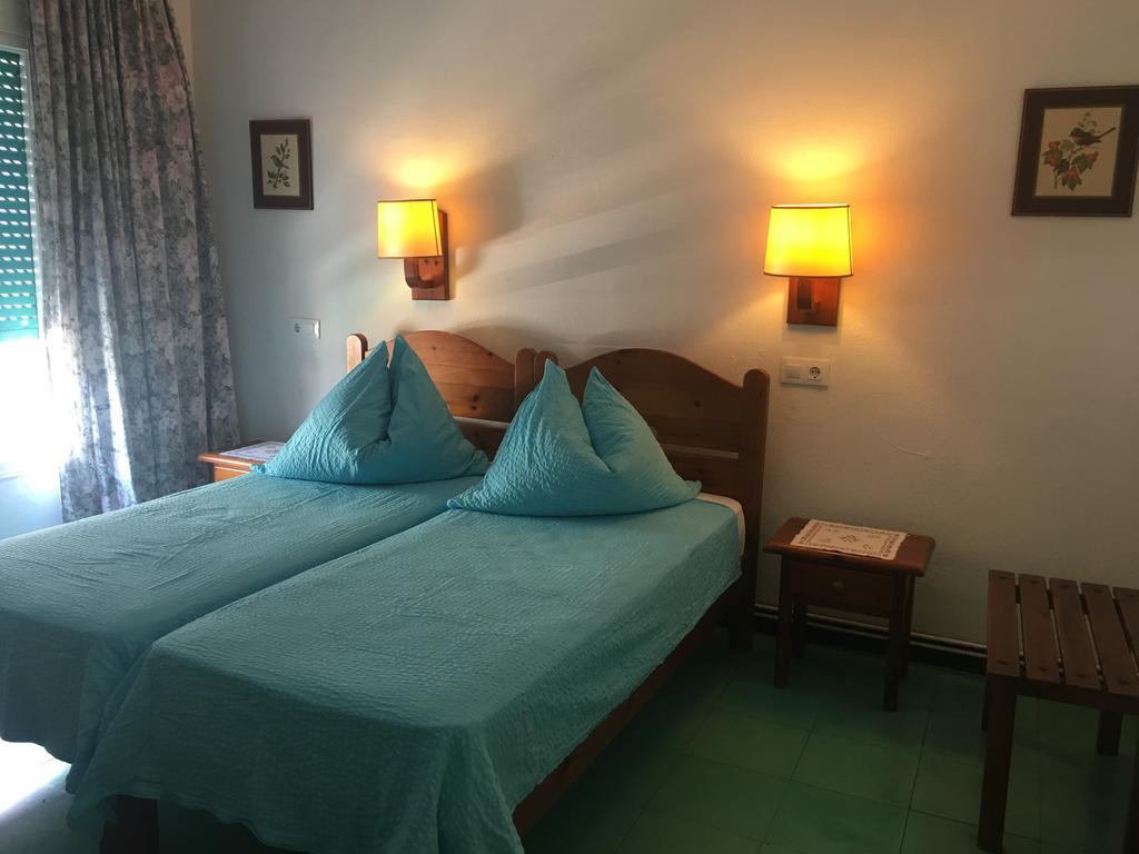 Pension Casa Austria กาเลญา ภายนอก รูปภาพ