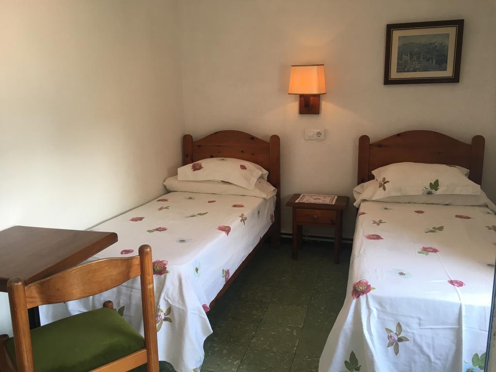 Pension Casa Austria กาเลญา ภายนอก รูปภาพ