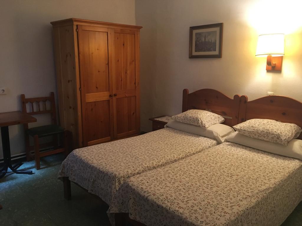 Pension Casa Austria กาเลญา ภายนอก รูปภาพ